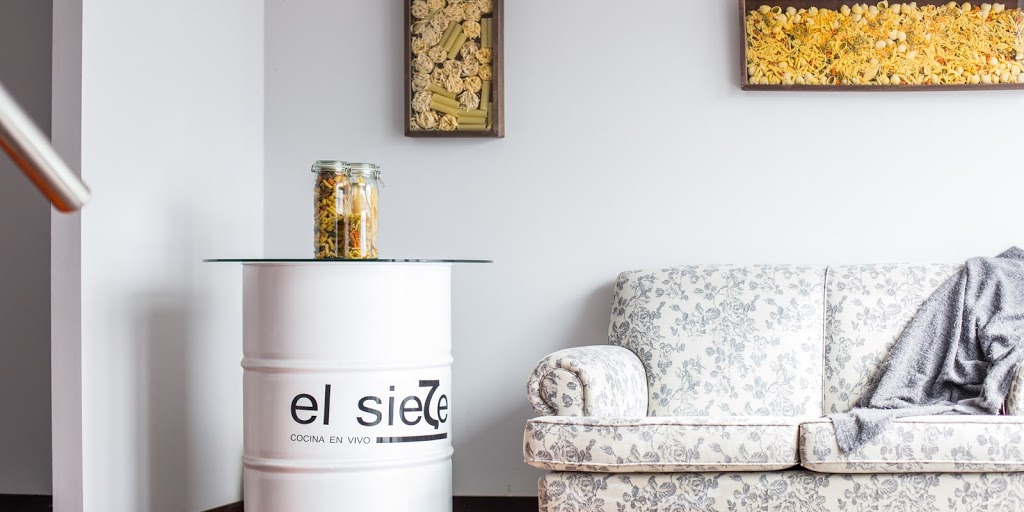 El Siete - Huele que alimenta 18