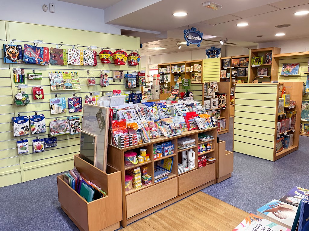 Dideco Pozuelo Tienda de juguetes y libros 4