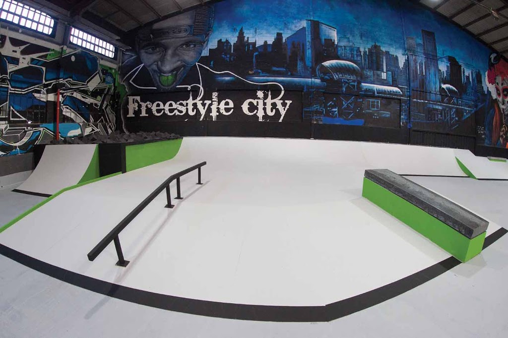 Green Indoor Park 3