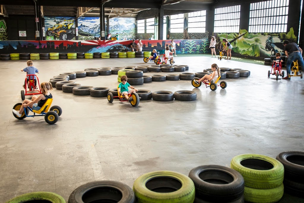 Green Indoor Park 6