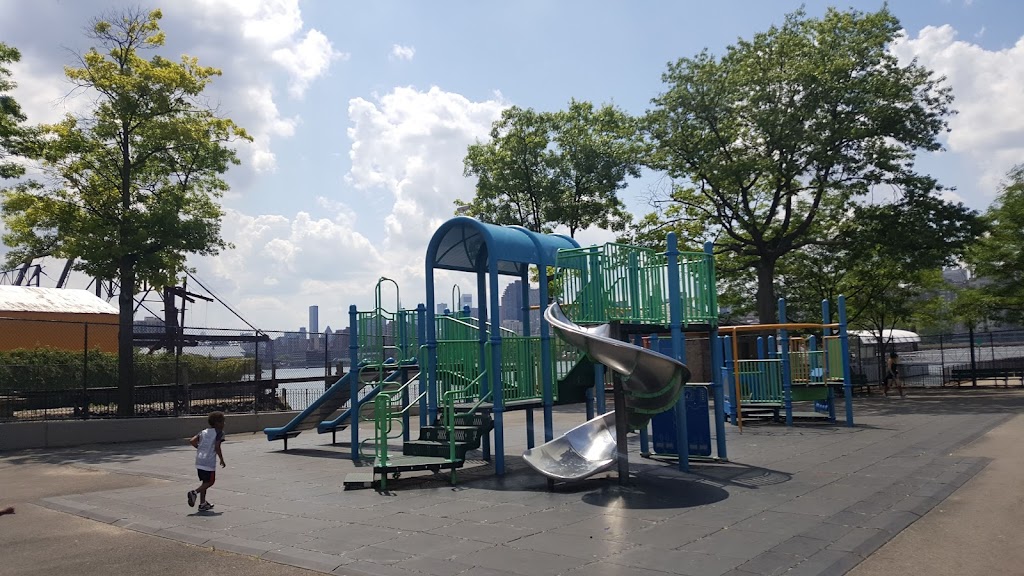 Hallets Cove Playground 10