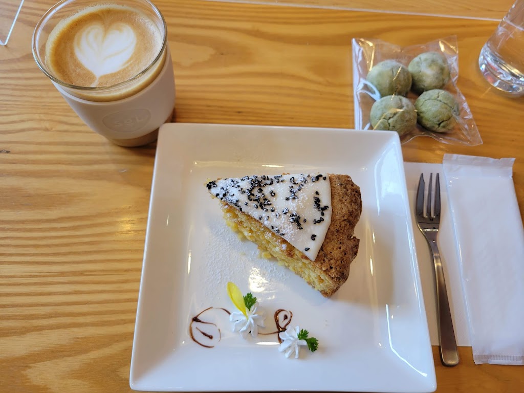 Café Inishie (カフェ いにしえ) 12