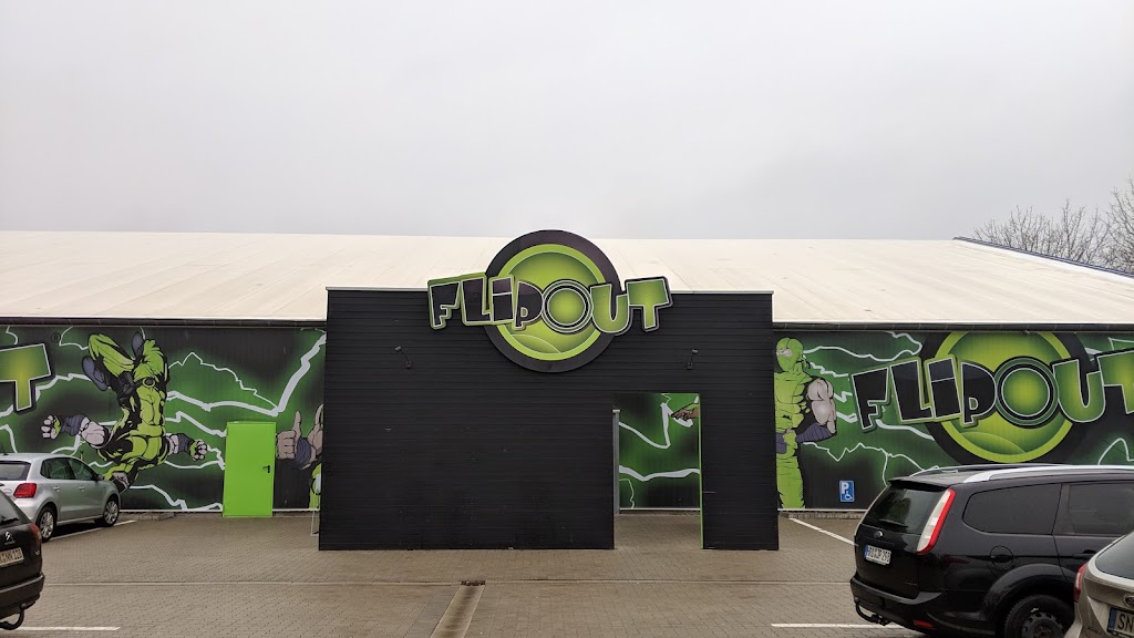 Flip Out Trampoline Arena Rostock 7