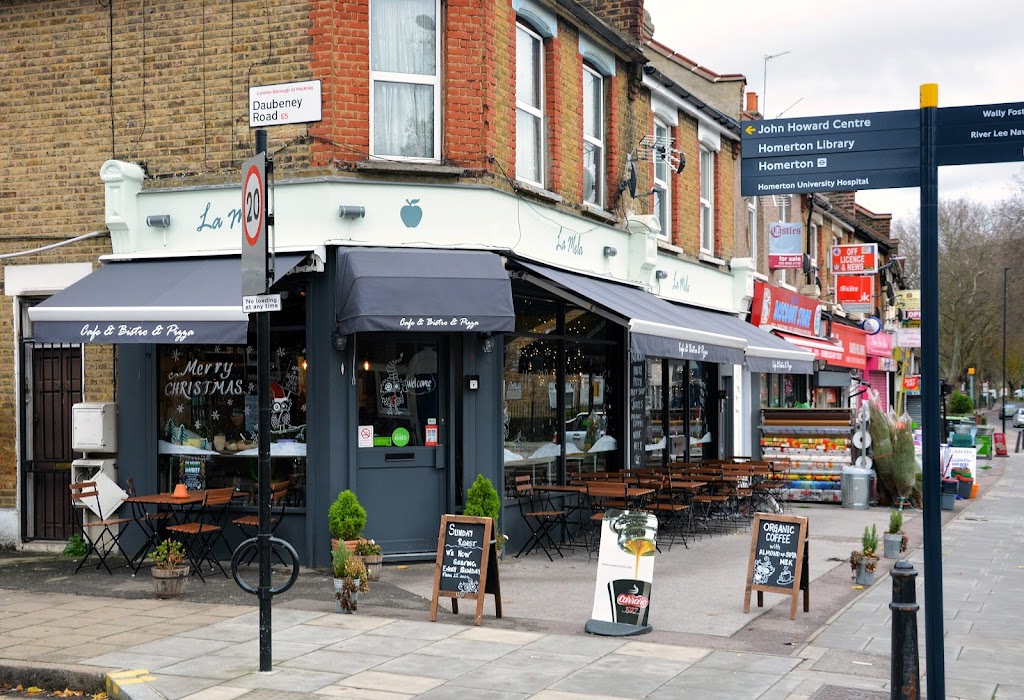 La Mela Bistro in Hackney 10