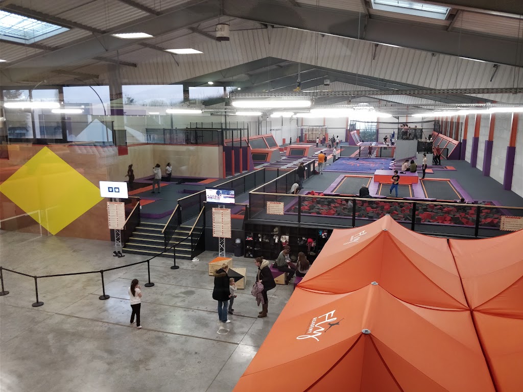 Fly Academy - Trampoline Park 6