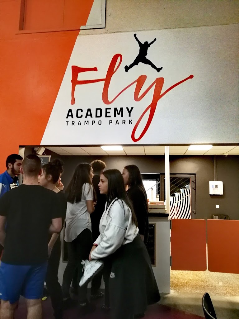 Fly Academy - Trampoline Park 10