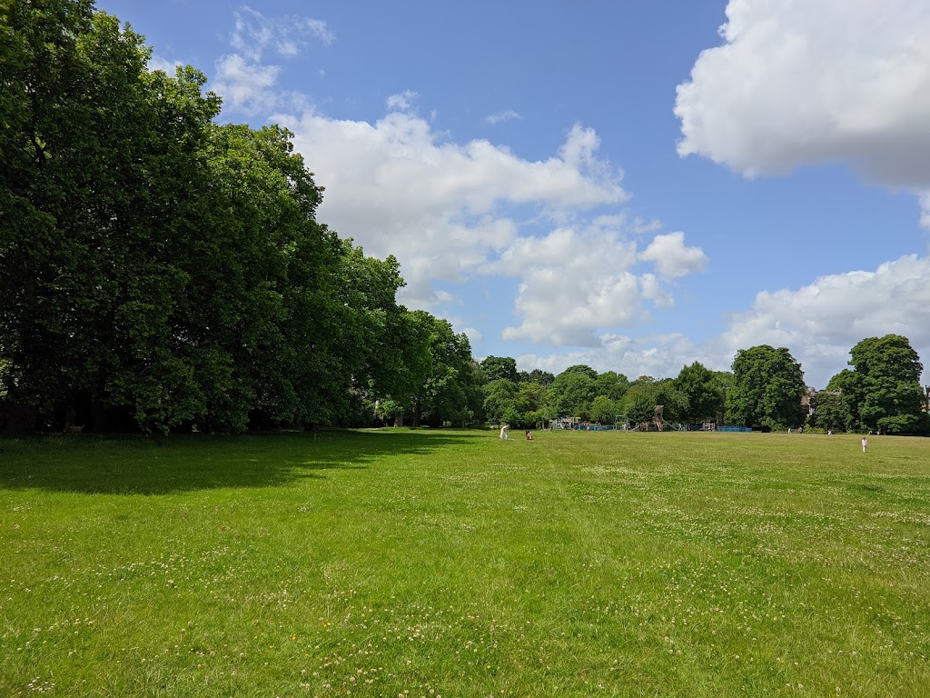 Lammas Park 11