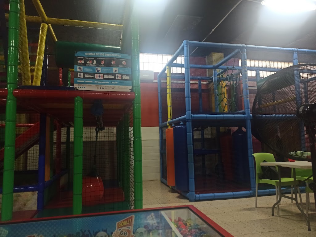 Parque infantil colorines 1