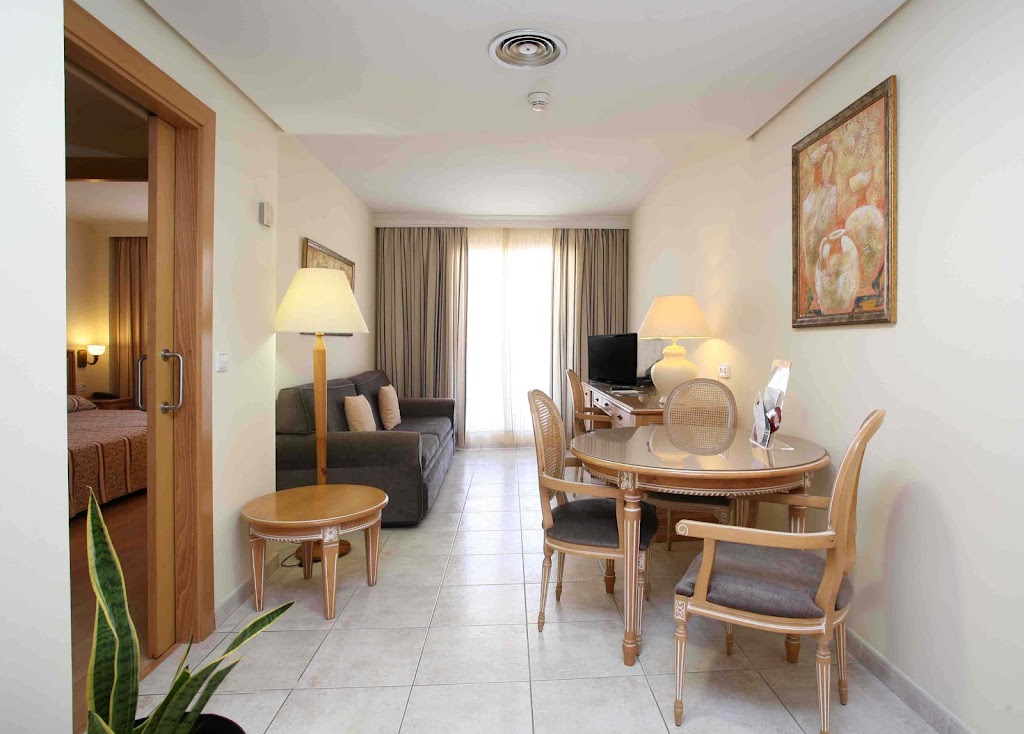 Hotel & Spa Peñíscola Plaza Suites 6
