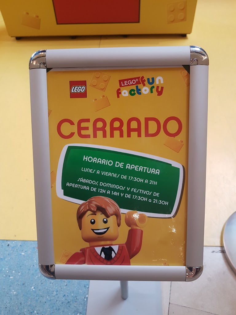 Lego Fun Factory León 2
